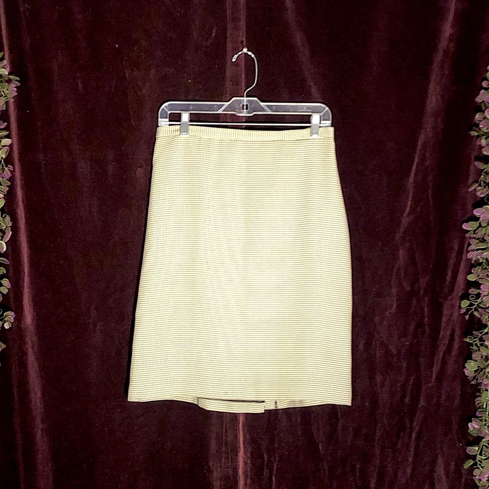 Houndstooth Pencil Skirt